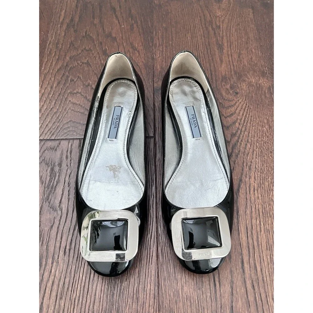 PRADA Black Patent Leather Ballet Flats Silver Detail Size 37 GUC - Picture 1 of 14